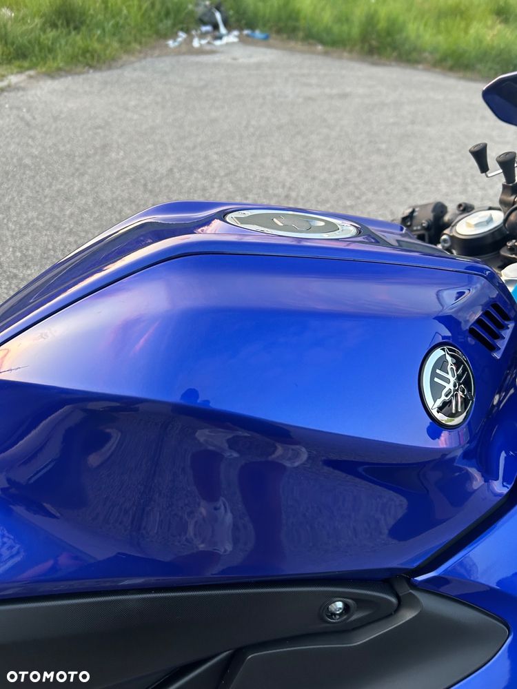 Yamaha YZF - 9