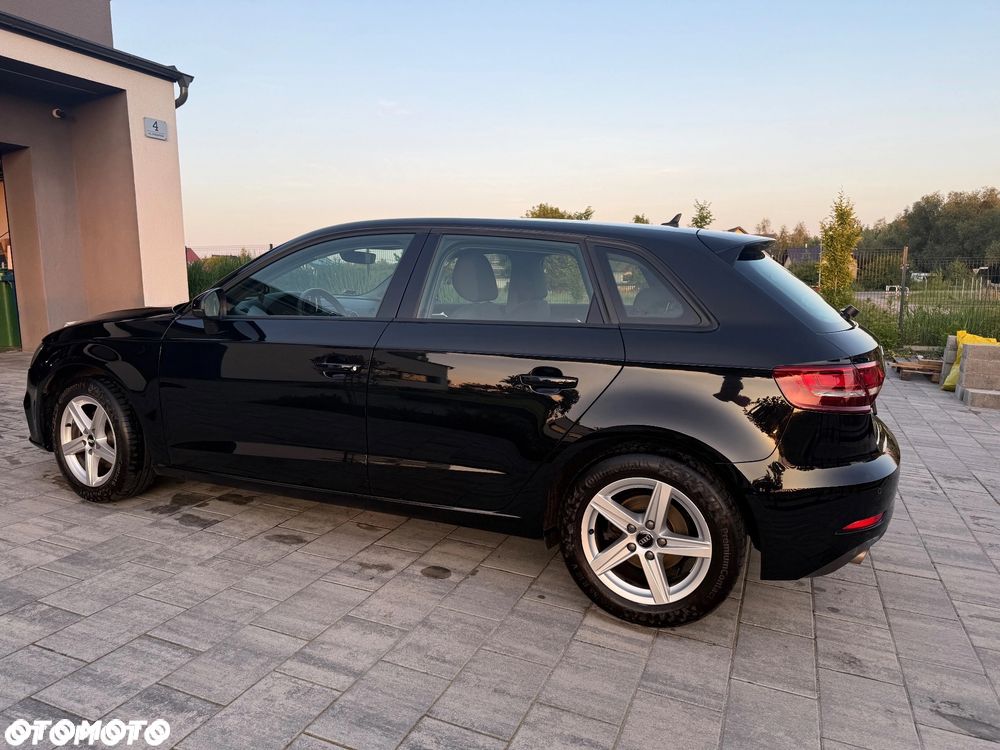Audi A3 Sportback 2.0 TDI S tronic - 10