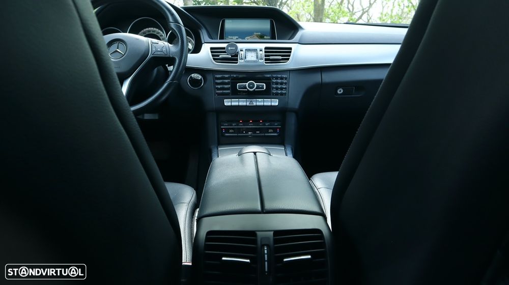 Mercedes-Benz E 250 BlueTEC Avantgarde Auto. - 26