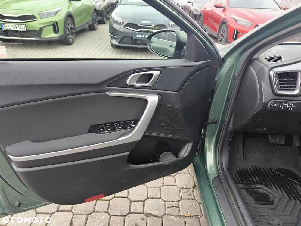 Kia Ceed 1.5 T-GDI M DCT - 10