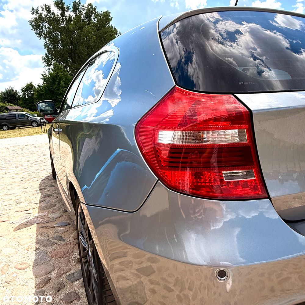 BMW Seria 1 120d - 11