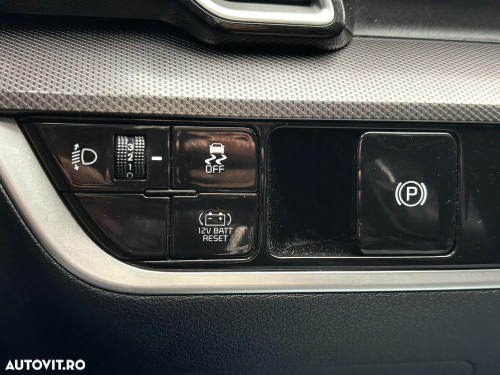 Kia Sportage 1.6 T-GDI HEV 6AT 4x2 Style - 21