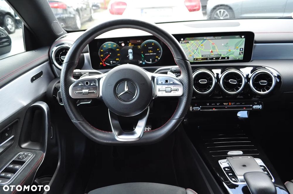 Mercedes-Benz CLA 200 AMG Line 7G-DCT - 26