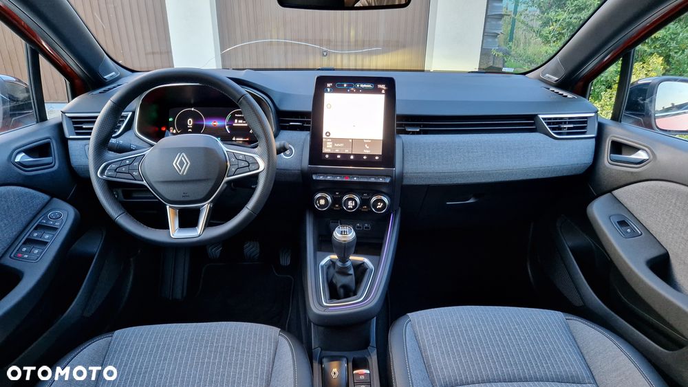 Renault Clio - 22