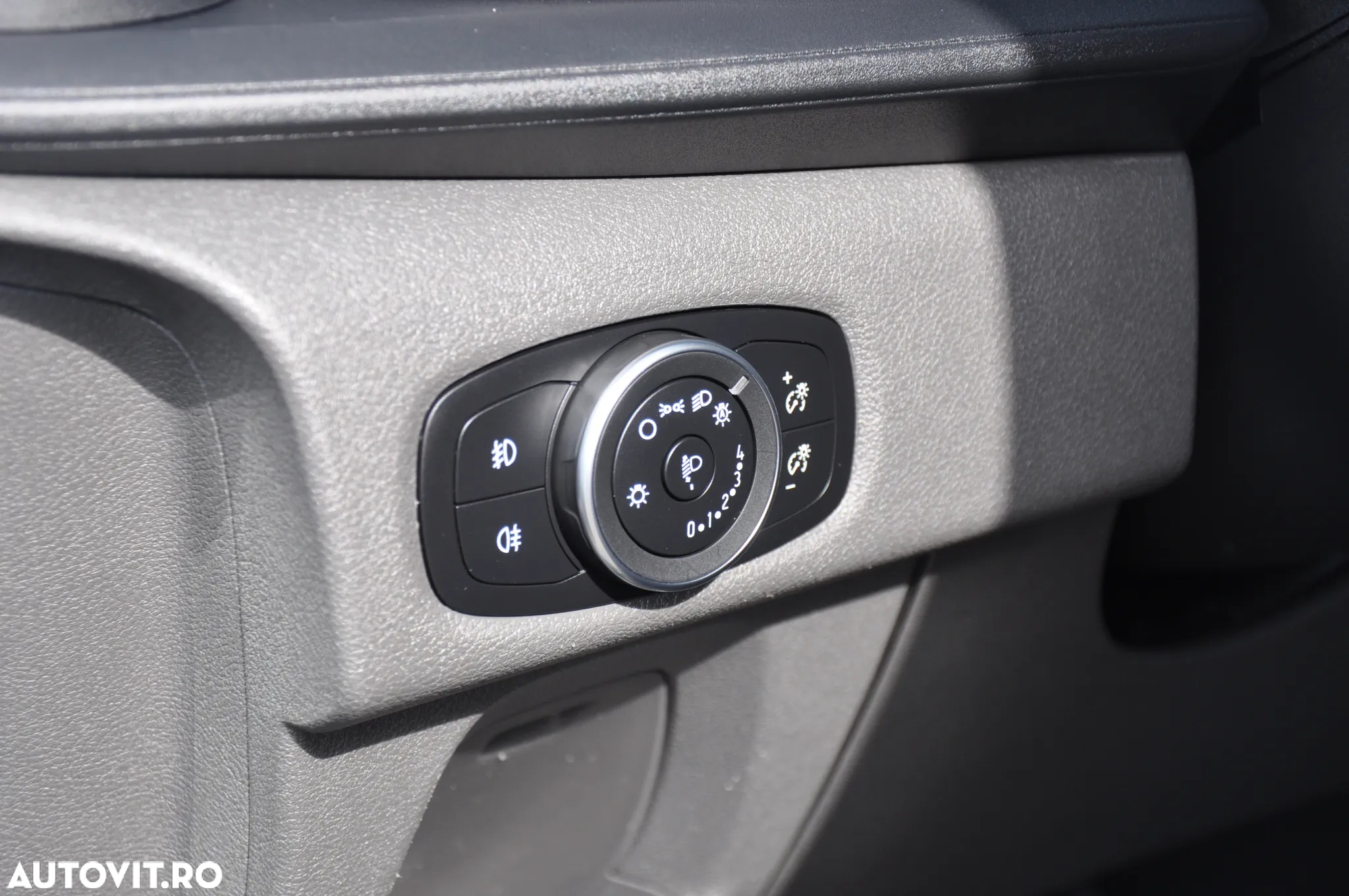 Ford Transit Custom L2H1 Van - 21