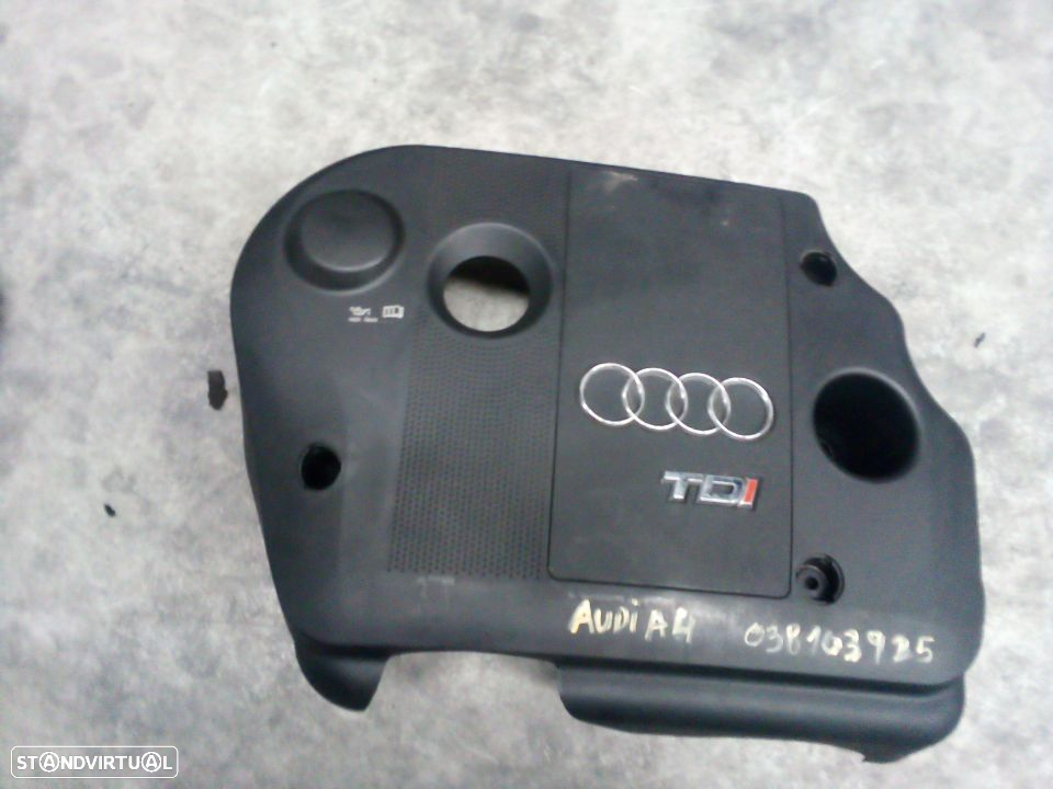 Tampa de motor Audi A4 Ref: 038103925 - 3