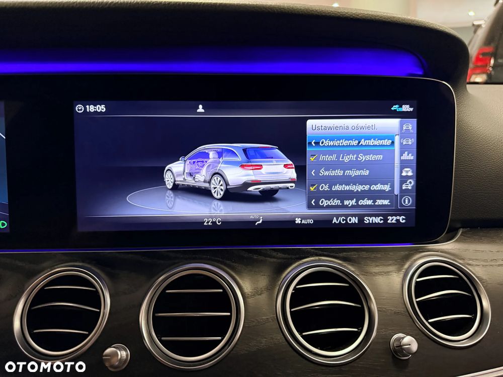 Mercedes-Benz Klasa E 220 d 4-Matic All-Terrain - 36