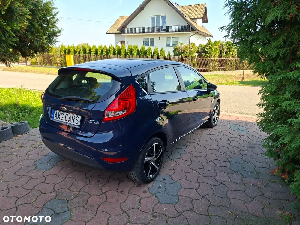 Ford Fiesta - 24