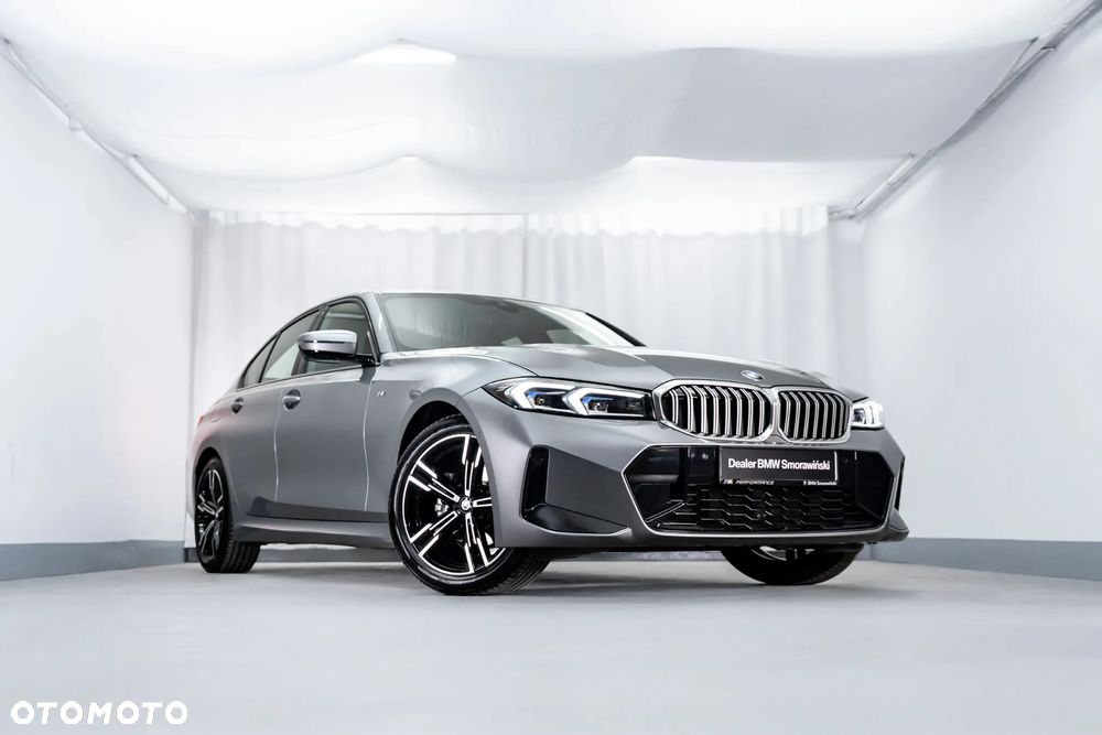 BMW Seria 3 318i M Sport - 14