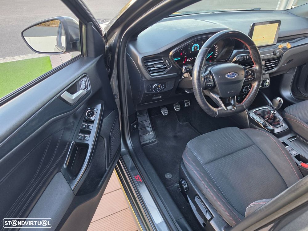 Ford Focus SW 1.5 TDCi ST-Line - 20