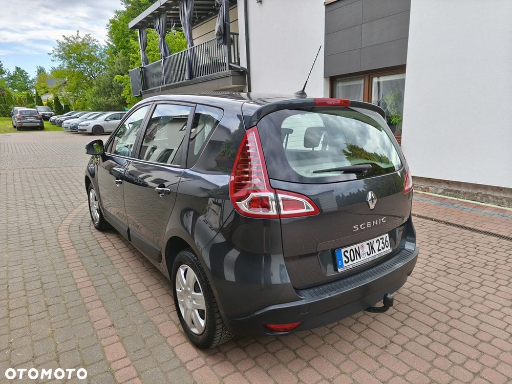 Renault Scenic 1.6 16V 110 TomTom Edition - 13