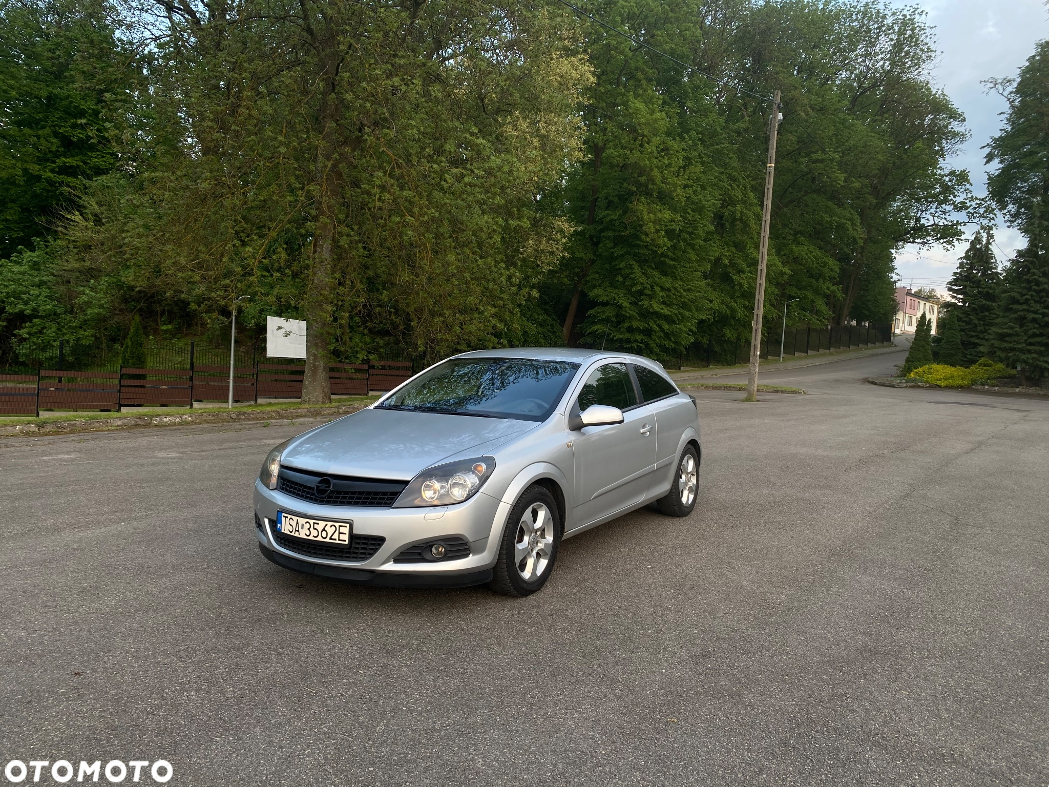 Opel Astra III GTC 1.6 Sport - 11