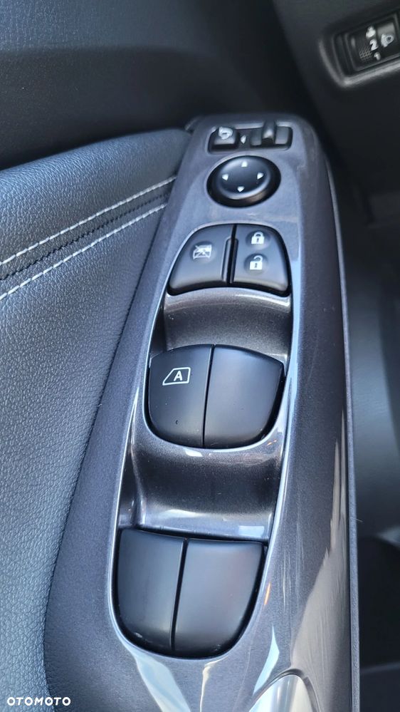 Nissan Juke 1.0 DIG-T N-Connecta DCT - 15