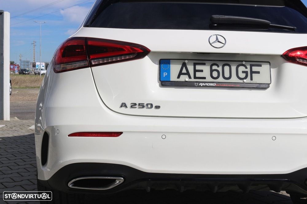 Mercedes-Benz A 250 e AMG Line - 20
