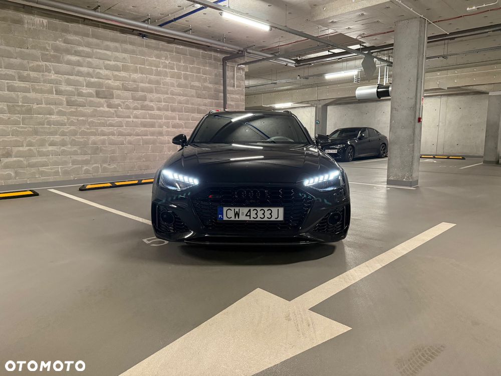 Audi RS4 Avant - 2