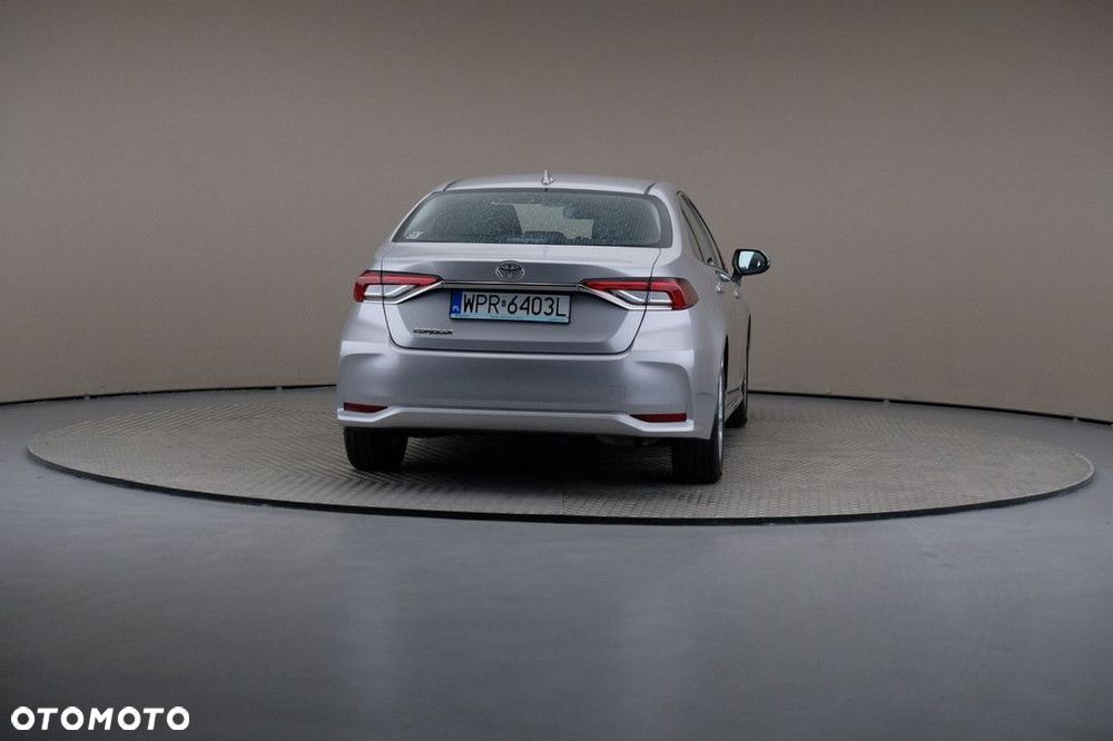 Toyota Corolla - 5