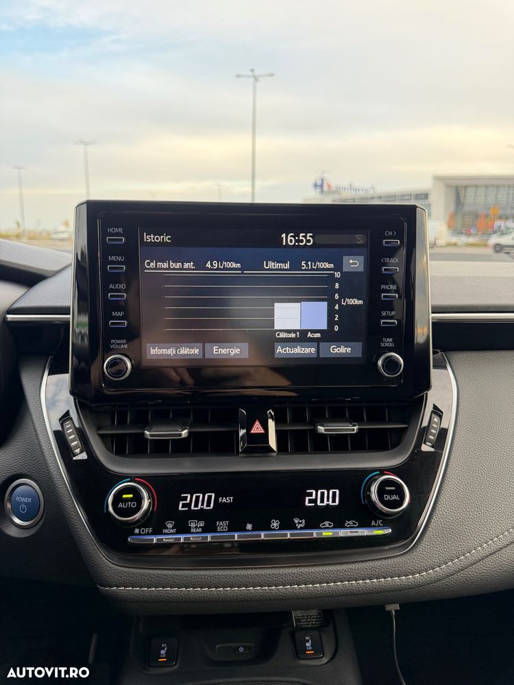 Toyota Corolla - 12