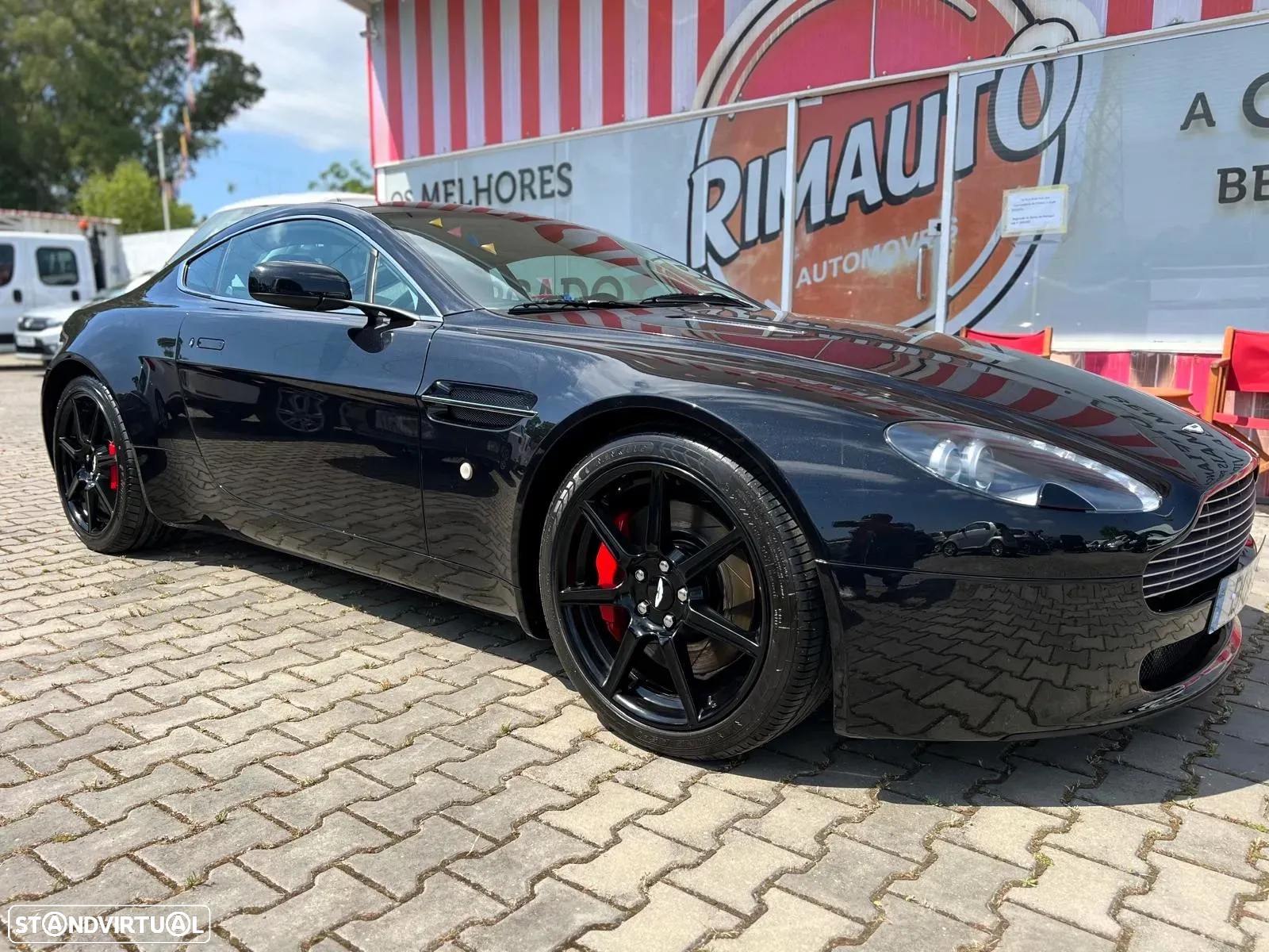 Aston Martin Vantage Coupe V8 - 16