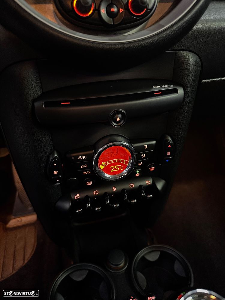 MINI 3 Portas Cooper D - 16