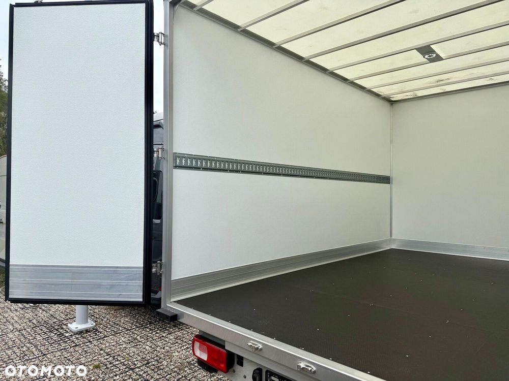 Volkswagen Crafter - 8