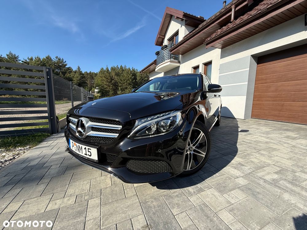 Mercedes-Benz Klasa C 180 7G-TRONIC Exclusive - 1