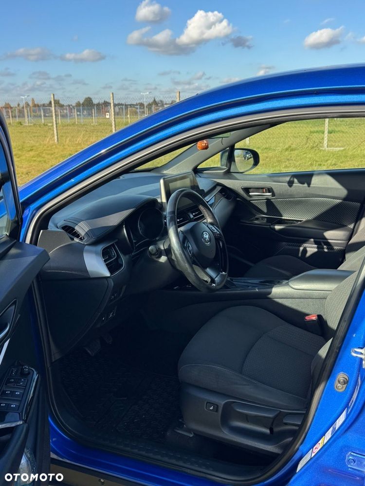 Toyota C-Hr 2019 photo 4