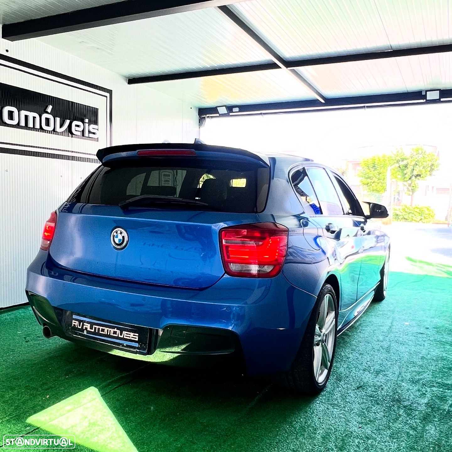 BMW 118 d Pack M - 4