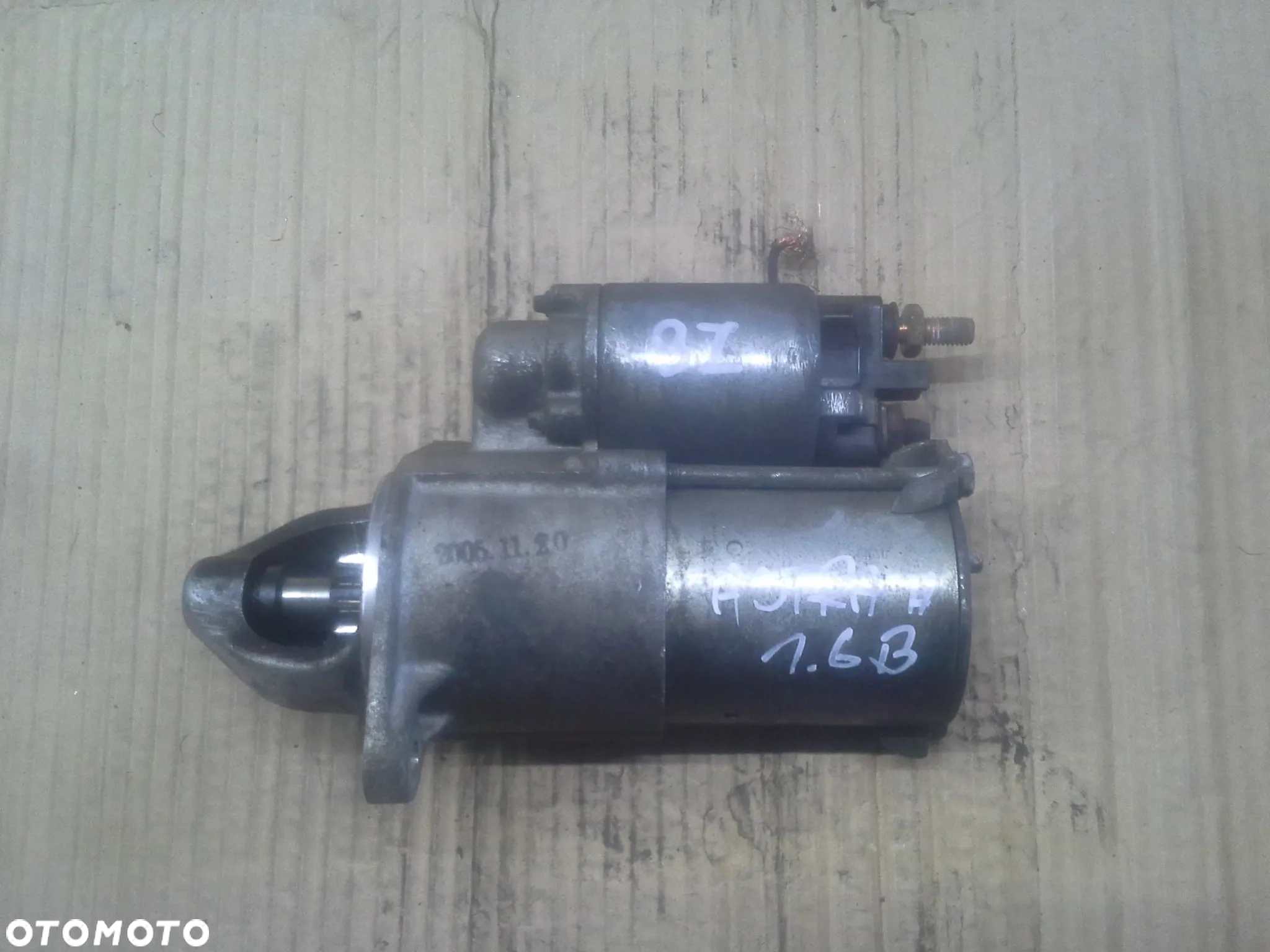 Opel Astra H III1.6 16V rozrusznik FGP 55556092 - 2