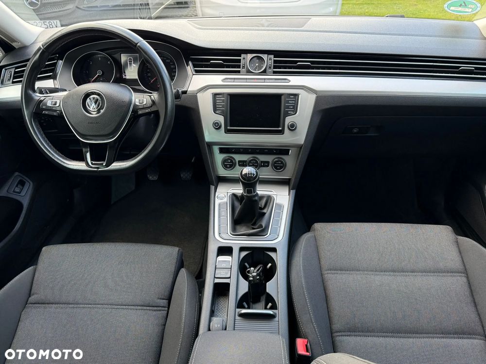 Volkswagen Passat 1.6 TDI (BlueMotion Technology) Comfortline - 6