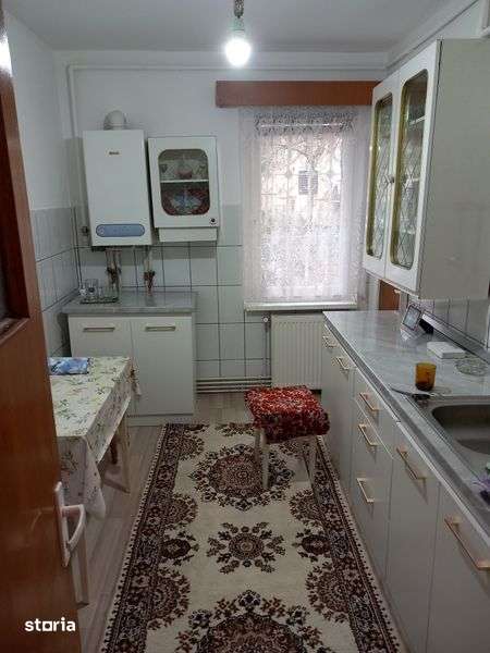 De inchiriat apartament cu 3 camere — fotografia 1