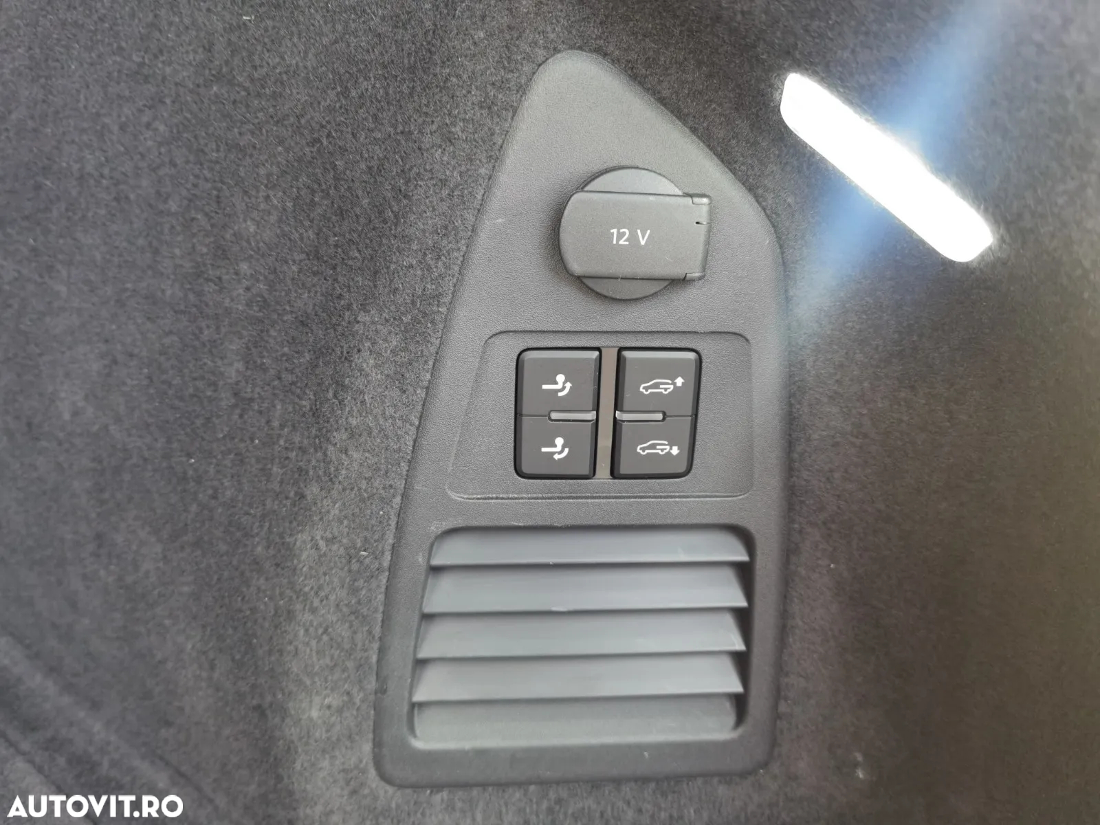 Volkswagen Touareg V6 TDI R-Style - 30