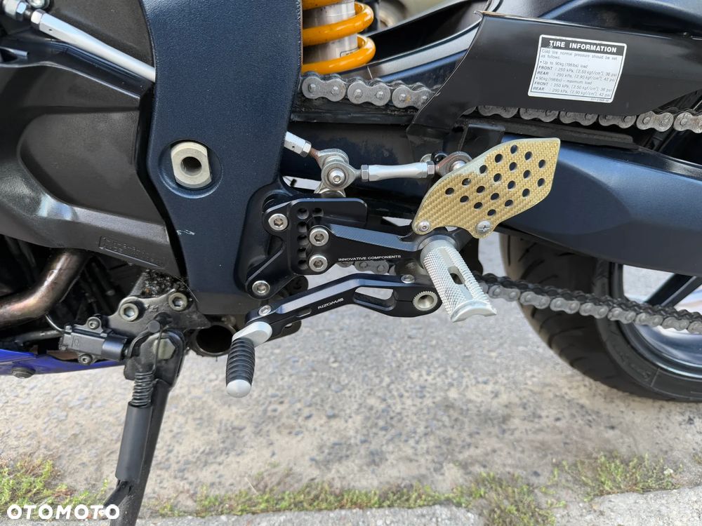 Yamaha FZ - 17