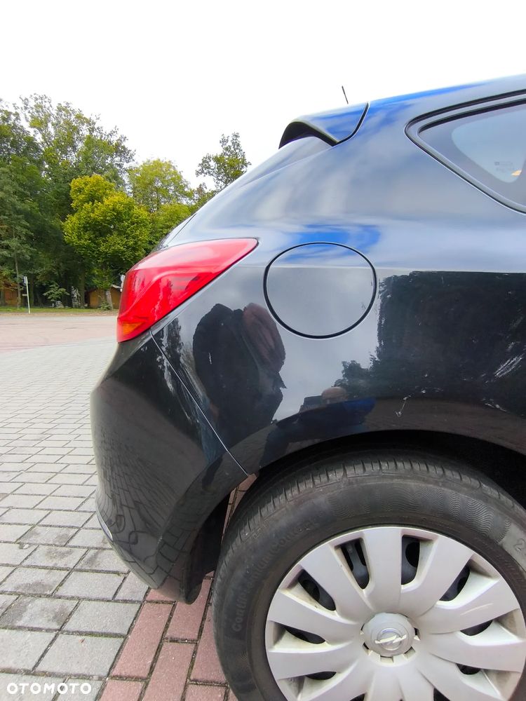 Opel Astra 1.6 Style - 11