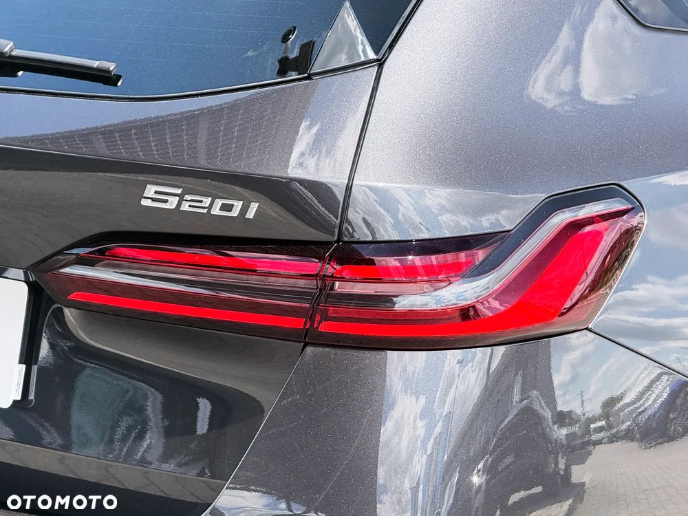 BMW Seria 5 520i - 10