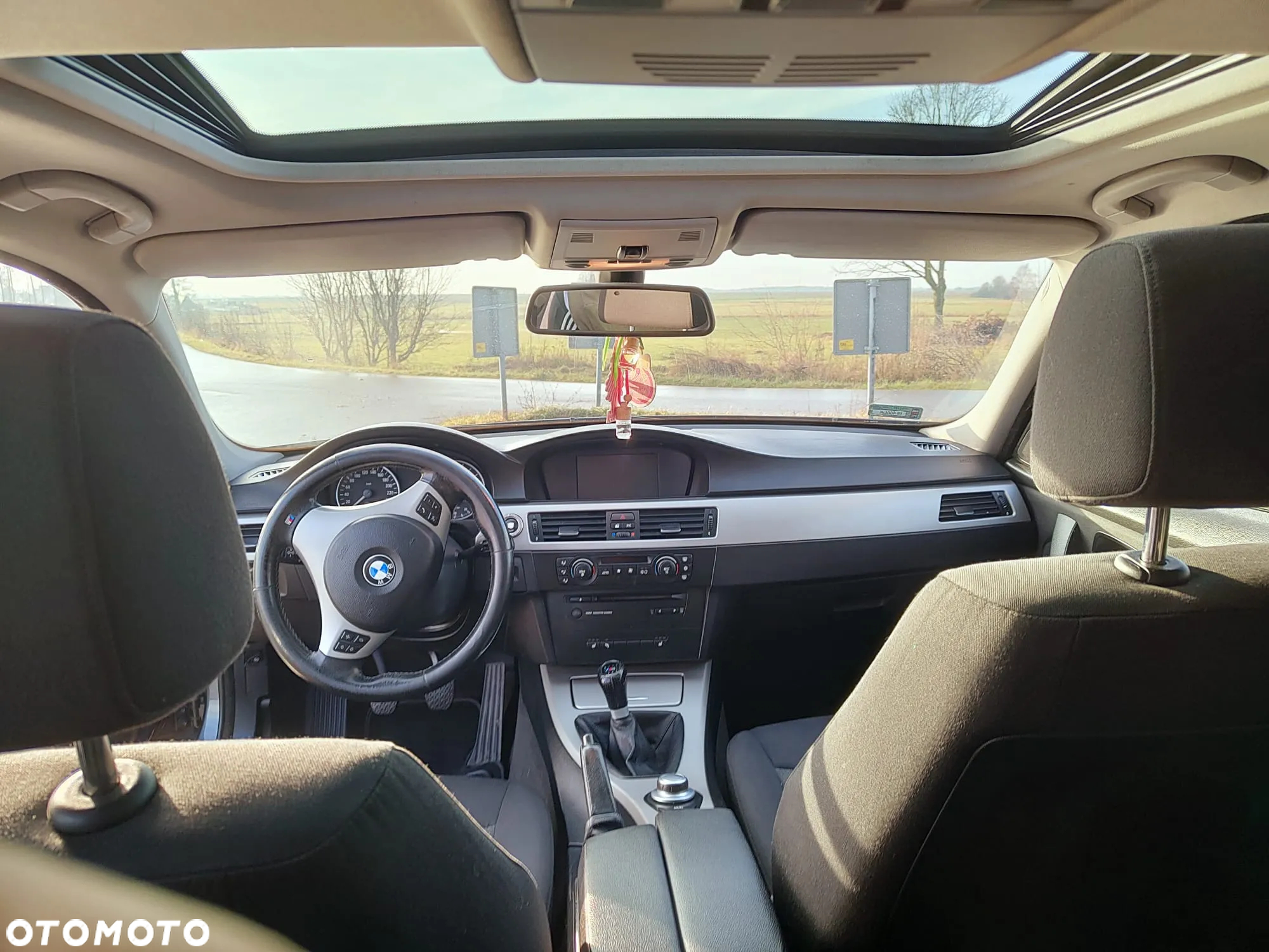 BMW Seria 3 320i - 13