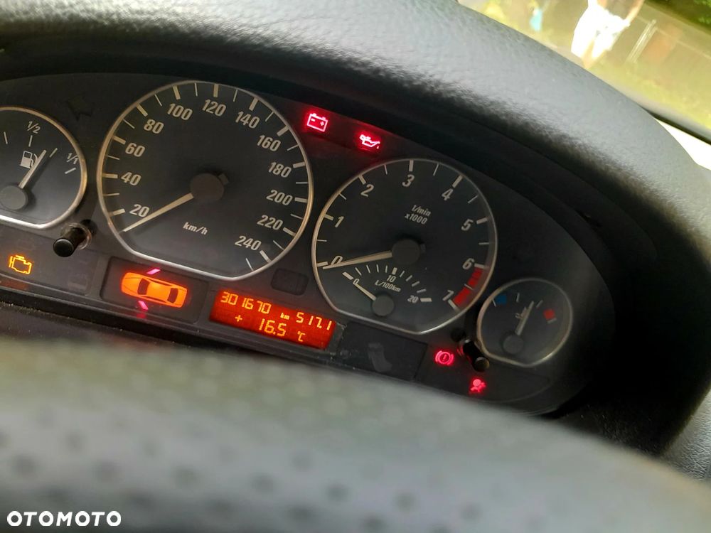 BMW Seria 3 325Ci - 17