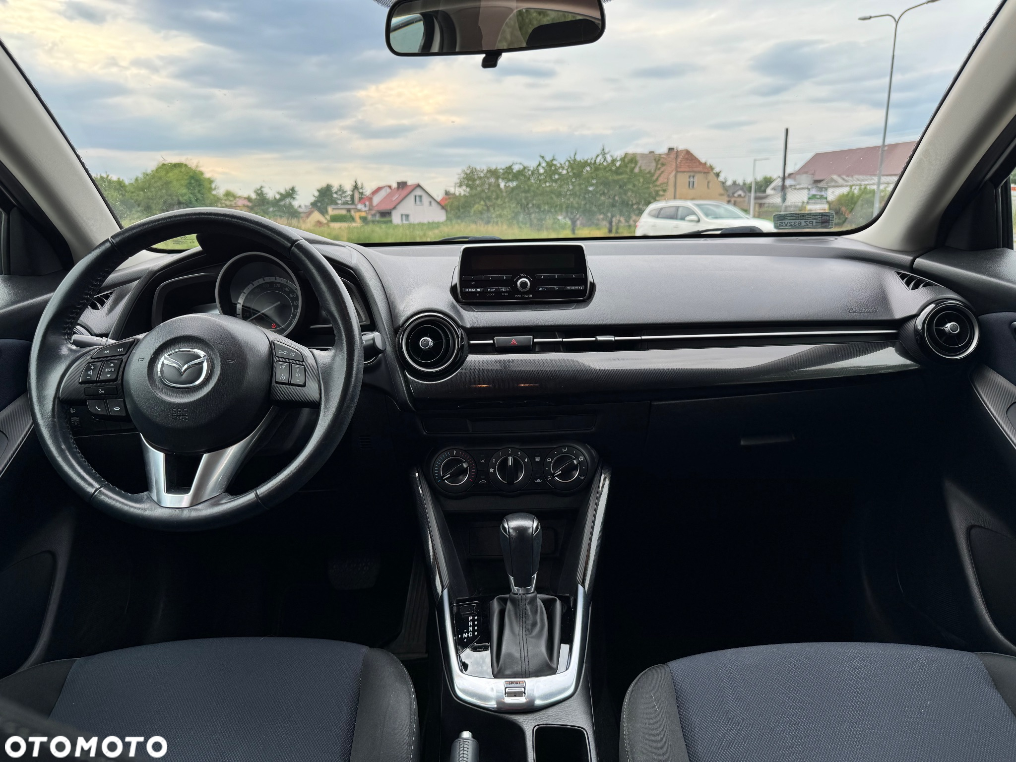 Mazda 2 - 9