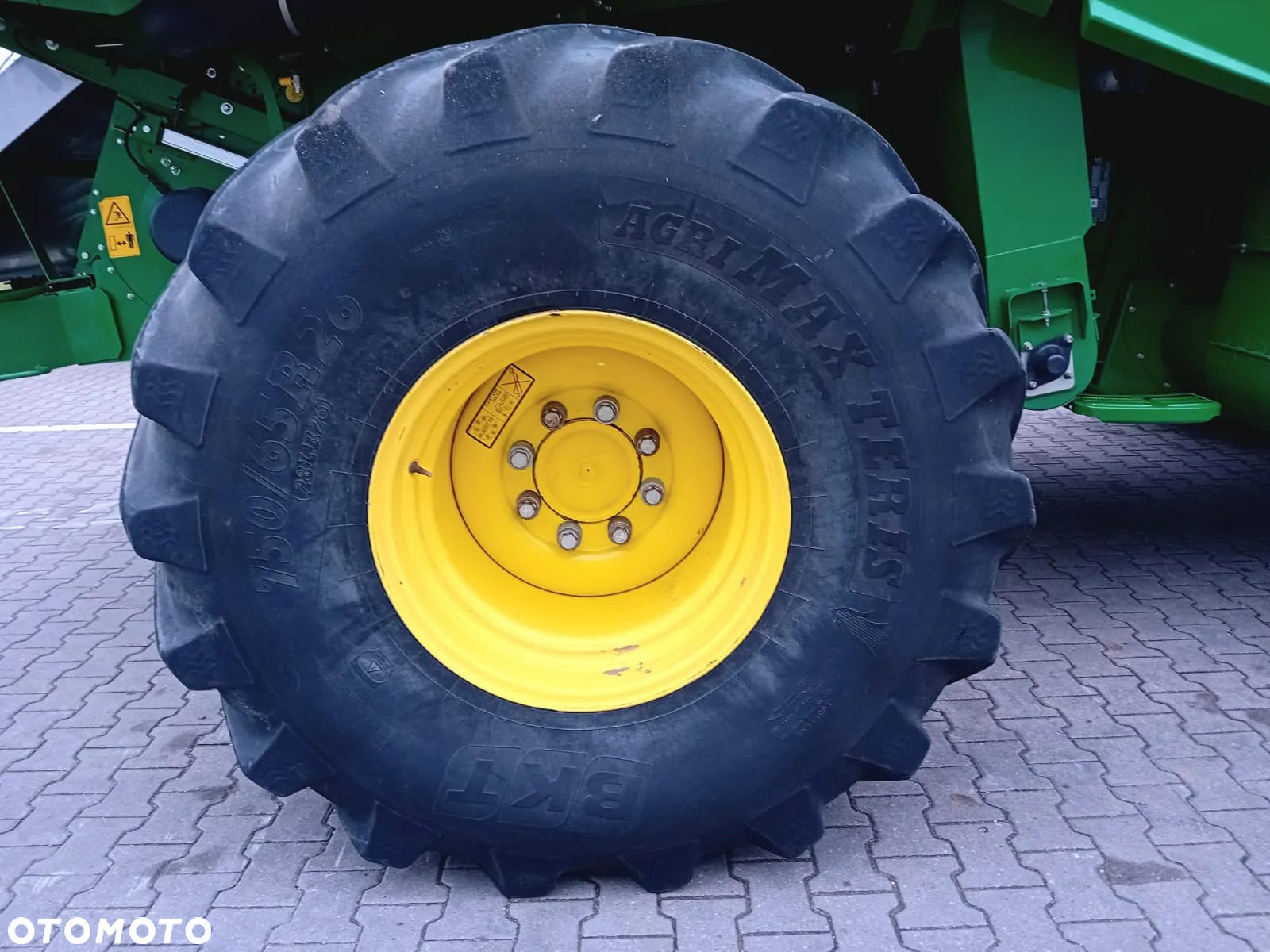 John Deere S790 - 14