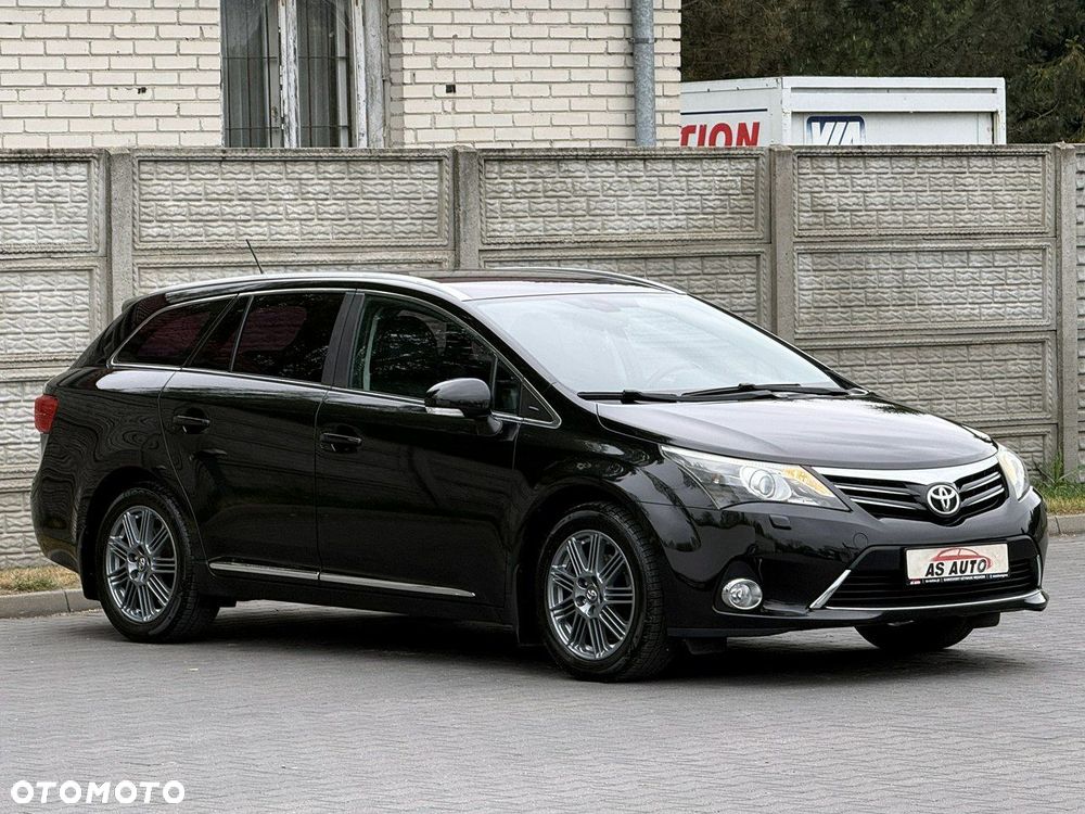 Toyota Avensis 1.8 Executive - 29