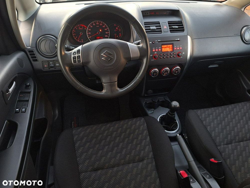 Suzuki SX4 - 5