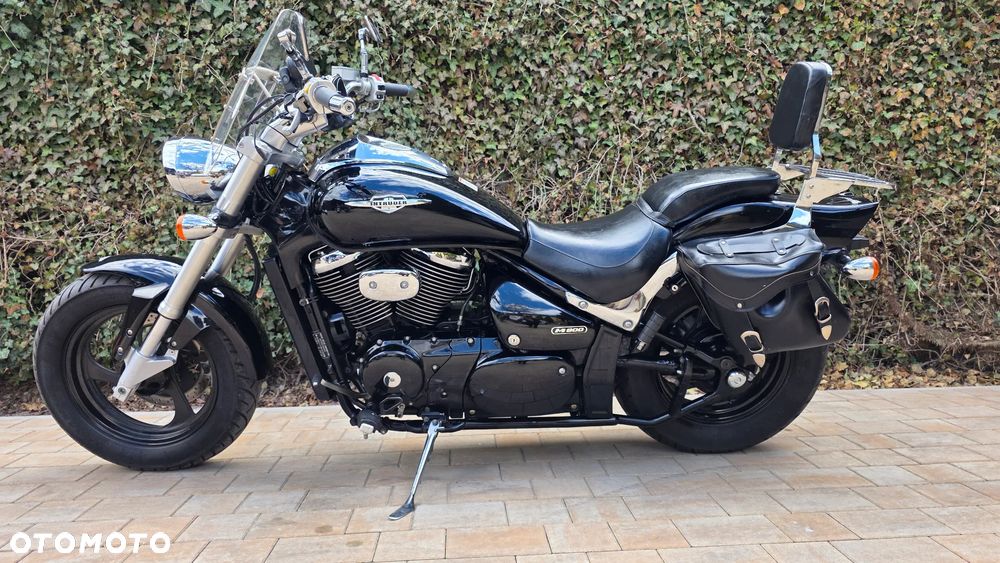 Suzuki Intruder - 23