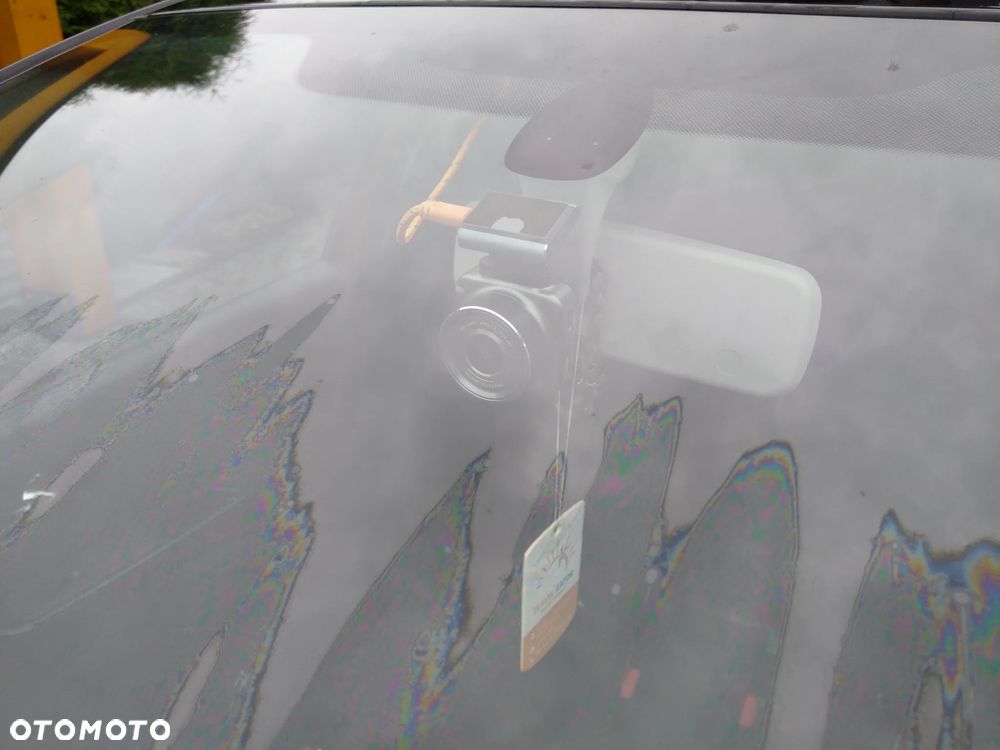Renault Captur 1.2 Energy TCe Limited EDC - 22