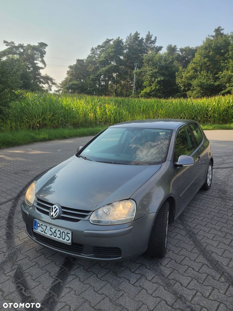 Volkswagen Golf - 1
