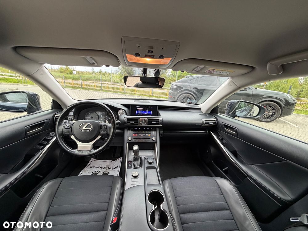 Lexus IS 200t / 300 Prestige - 10