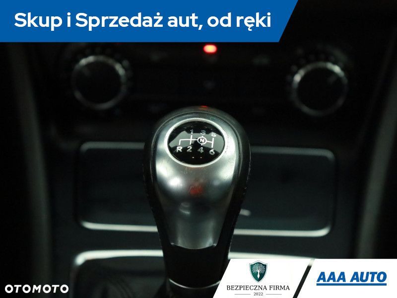 Mercedes-Benz CLA - 14