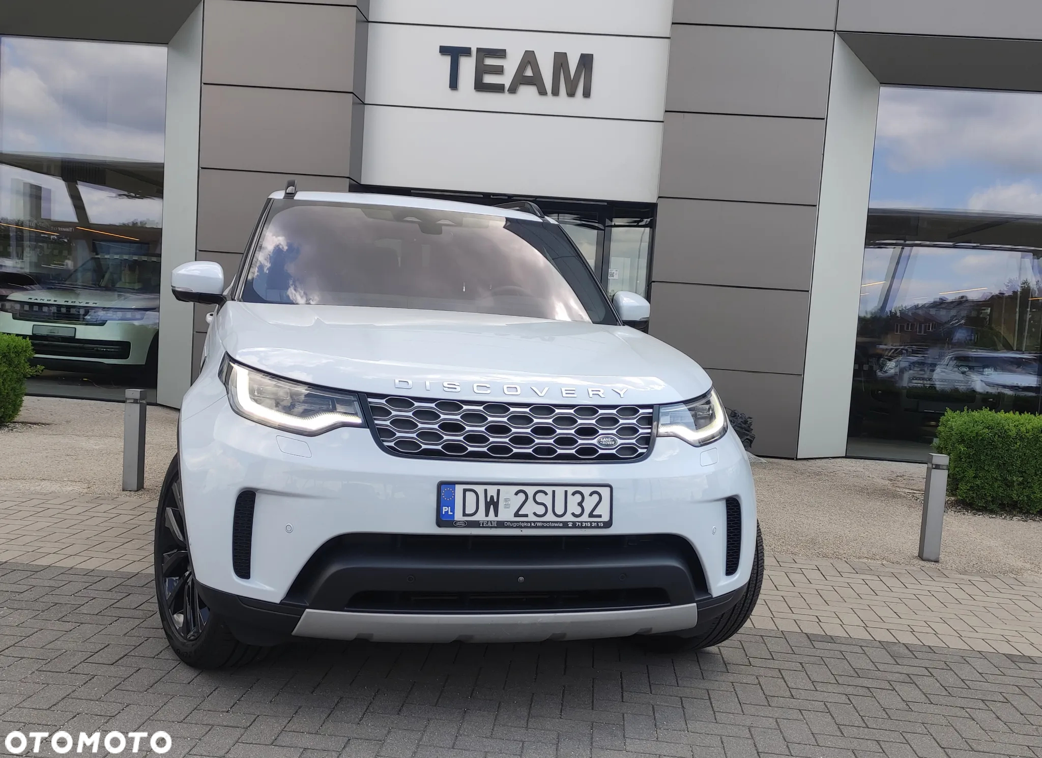 Land Rover Discovery - 4