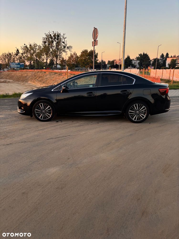 Toyota Avensis 2017 photo 3