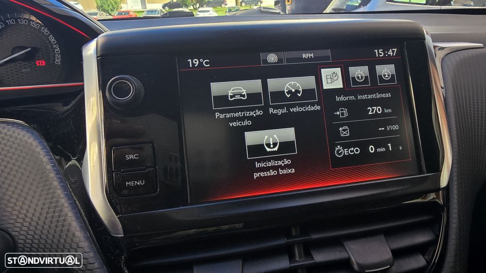 Peugeot 2008 1.6 BlueHDi GT Line - 39