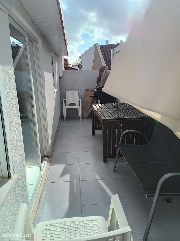 Arrenda-se andar de moradia - Grande imagem: 2/21