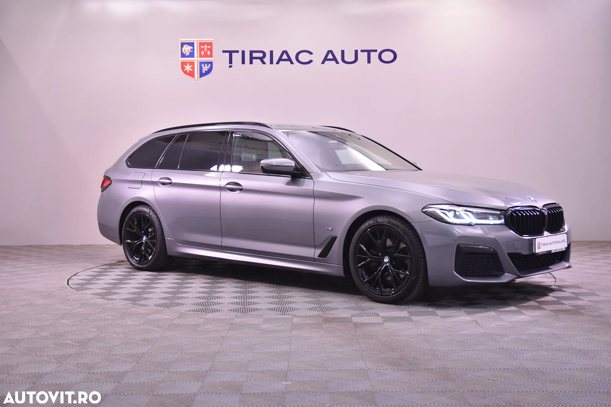 BMW Seria 5 520d Touring Aut. M Sport Edition - 7